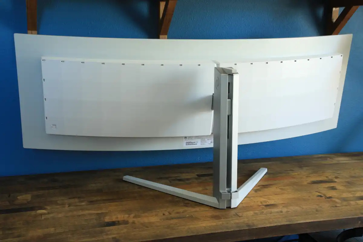 Philips Evnia 8000 02