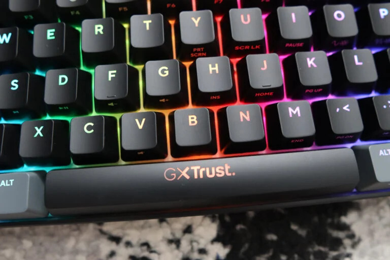 Đánh giá bàn phím Trust GXT 867 Acira 5 Trust GXT 867 Acira 02