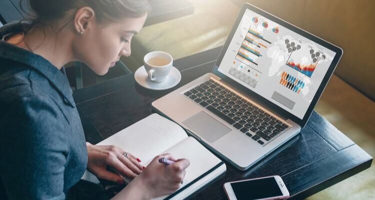 Hướng dẫn mua laptop cho người làm trong ngành thực phẩm và đồ uống 13 01 4