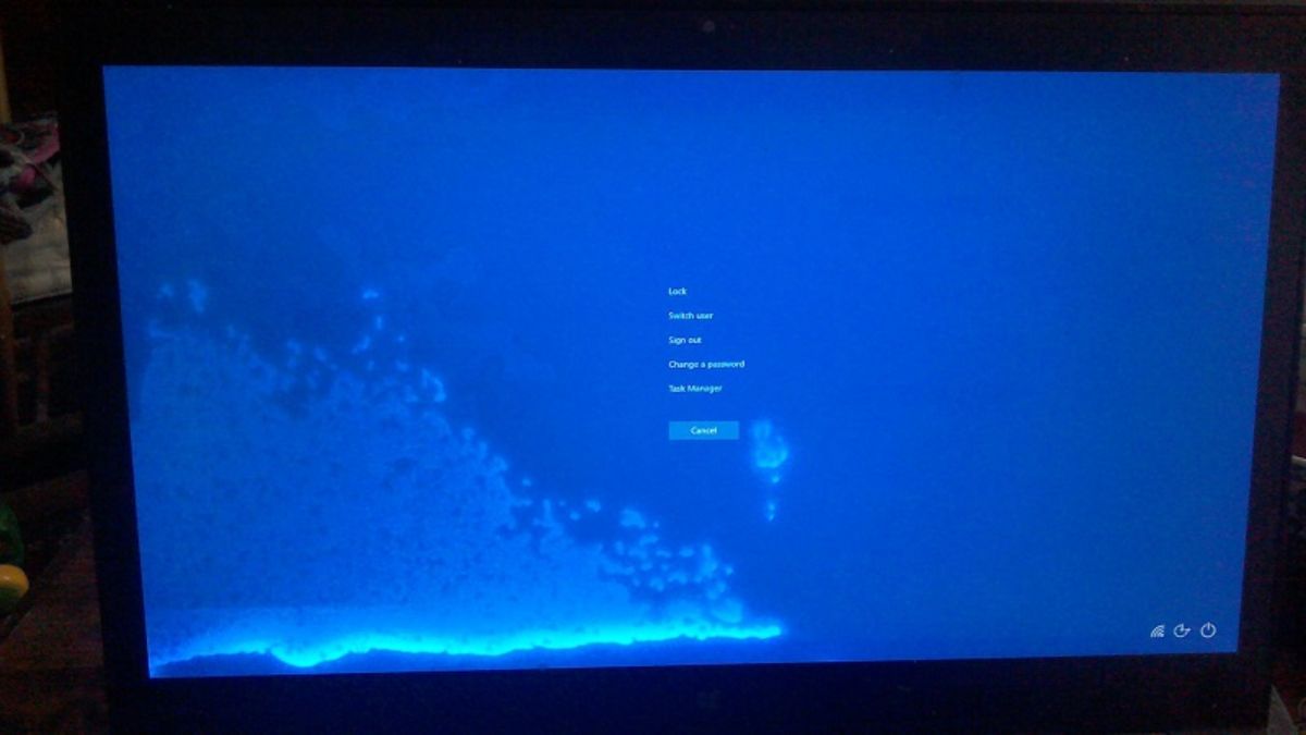 Cach phong tranh man hinh laptop bi am