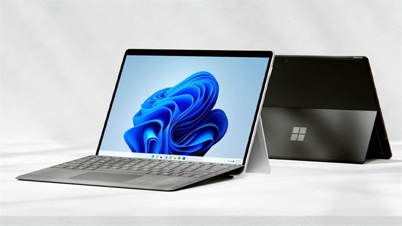 Phân biệt laptop chính hãng và laptop xách tay Mỹ: Nên mua loại nào tốt hơn? 29 Surface Pro 8