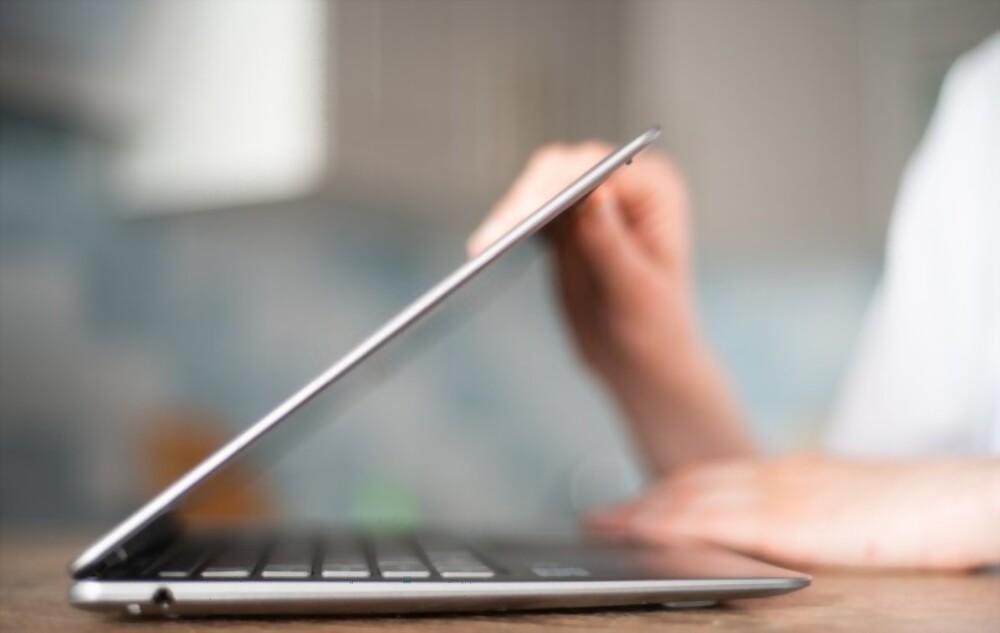 gap mo laptop dung cach