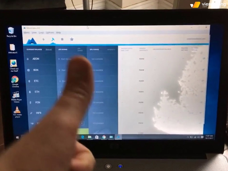 Hướng dẫn sửa lỗi màn hình laptop bị đốm sáng hiệu quả 18 man laptop bi am