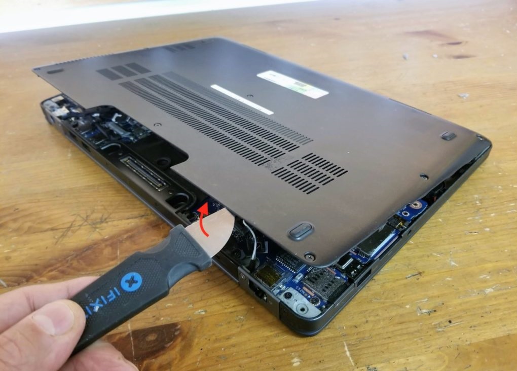 thao nap lung laptop