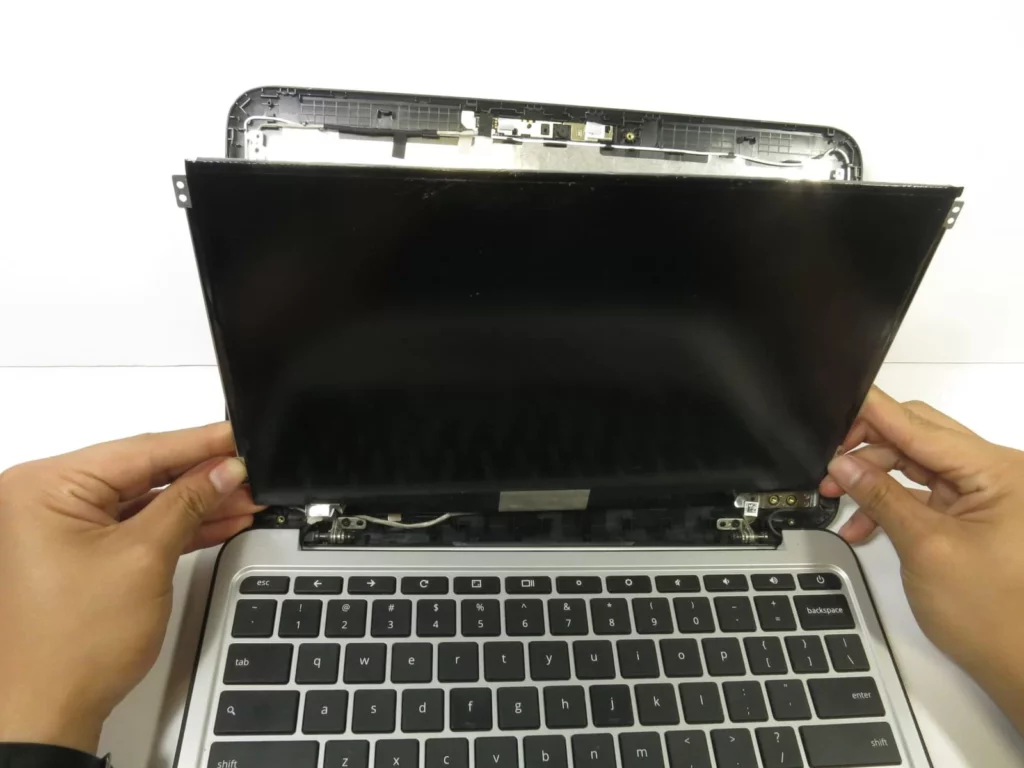 Hướng dẫn sửa lỗi màn hình laptop bị đốm sáng hiệu quả 25 thay man hinh laptop
