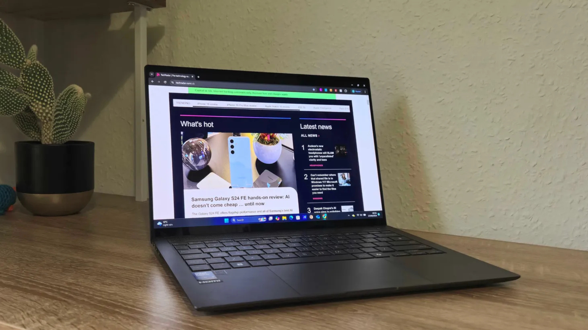 Đánh giá Asus Zenbook S14: Laptop Lunar Lake kết hợp hoàn hảo giữa sức mạnh và vẻ đẹp, nhưng đi kèm mức giá không hề nhỏ 7 Asus Zenbook S14