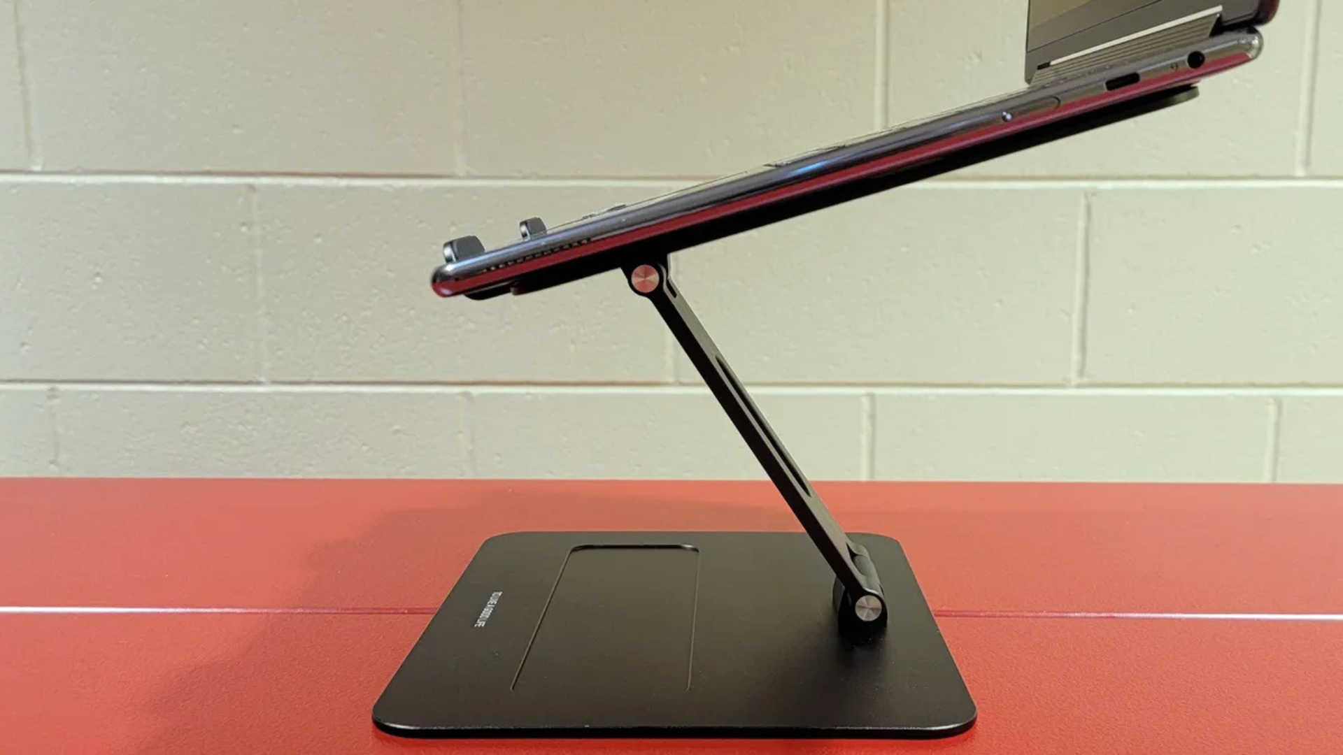 Những giá đỡ laptop tốt nhất năm 2024: lựa chọn hàng đầu dành cho bạn. 17 Brocoon Laptop Stand