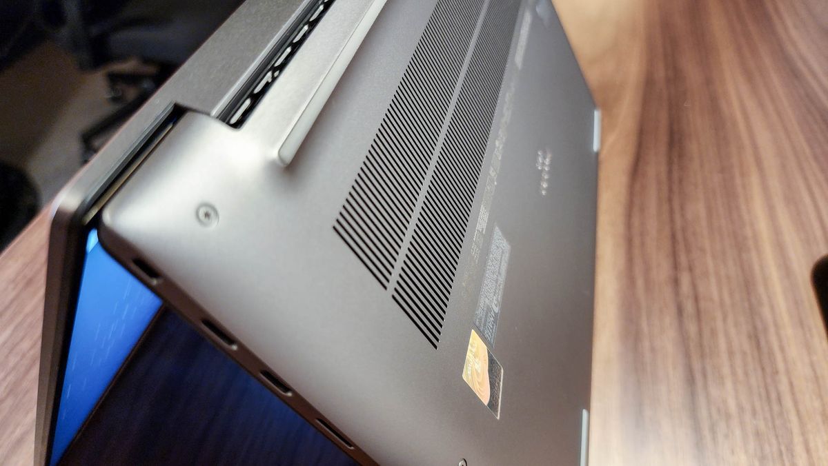 Dell Precision 5470 04