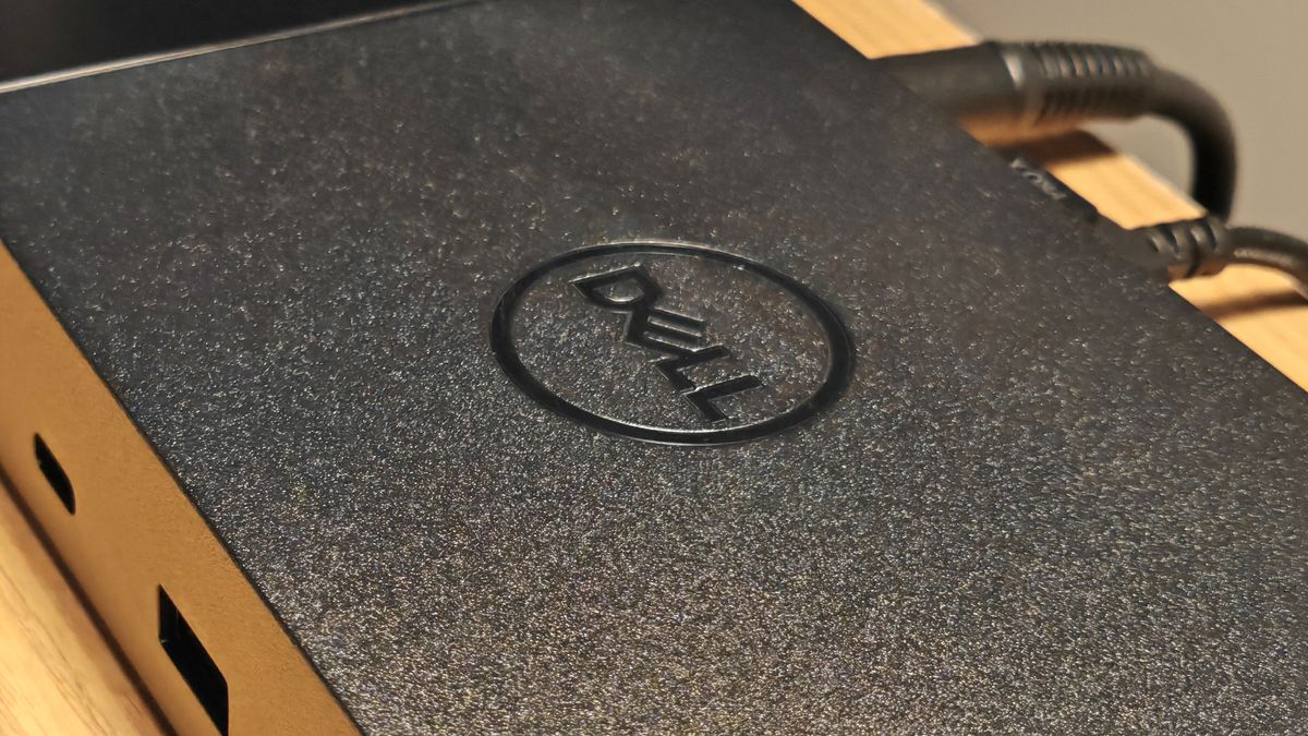 Dell Thunderbolt Dock WD22TB4 02