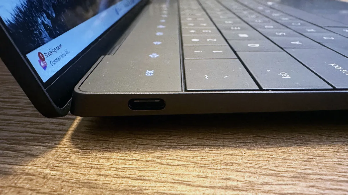 Dell XPS 13 9350 2024 04