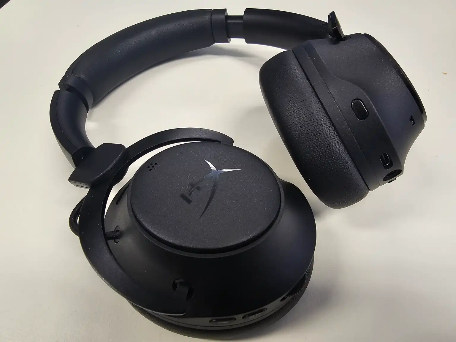 Đánh giá HyperX Cloud Mix 2: Tai nghe cao cấp dành cho game thủ 2 HyperX Cloud Mix 2 01