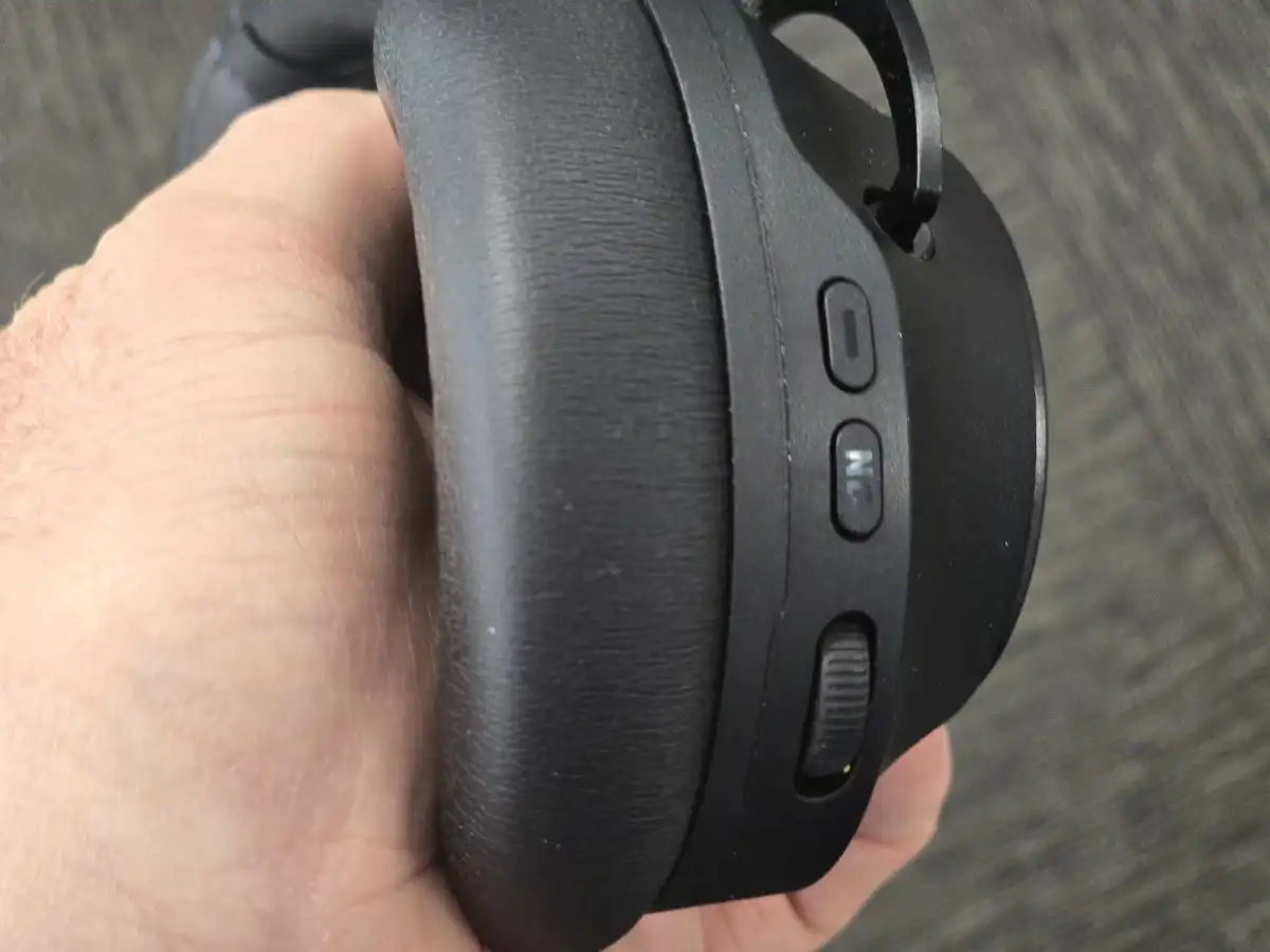 Đánh giá HyperX Cloud Mix 2: Tai nghe cao cấp dành cho game thủ 3 HyperX Cloud Mix 2 02