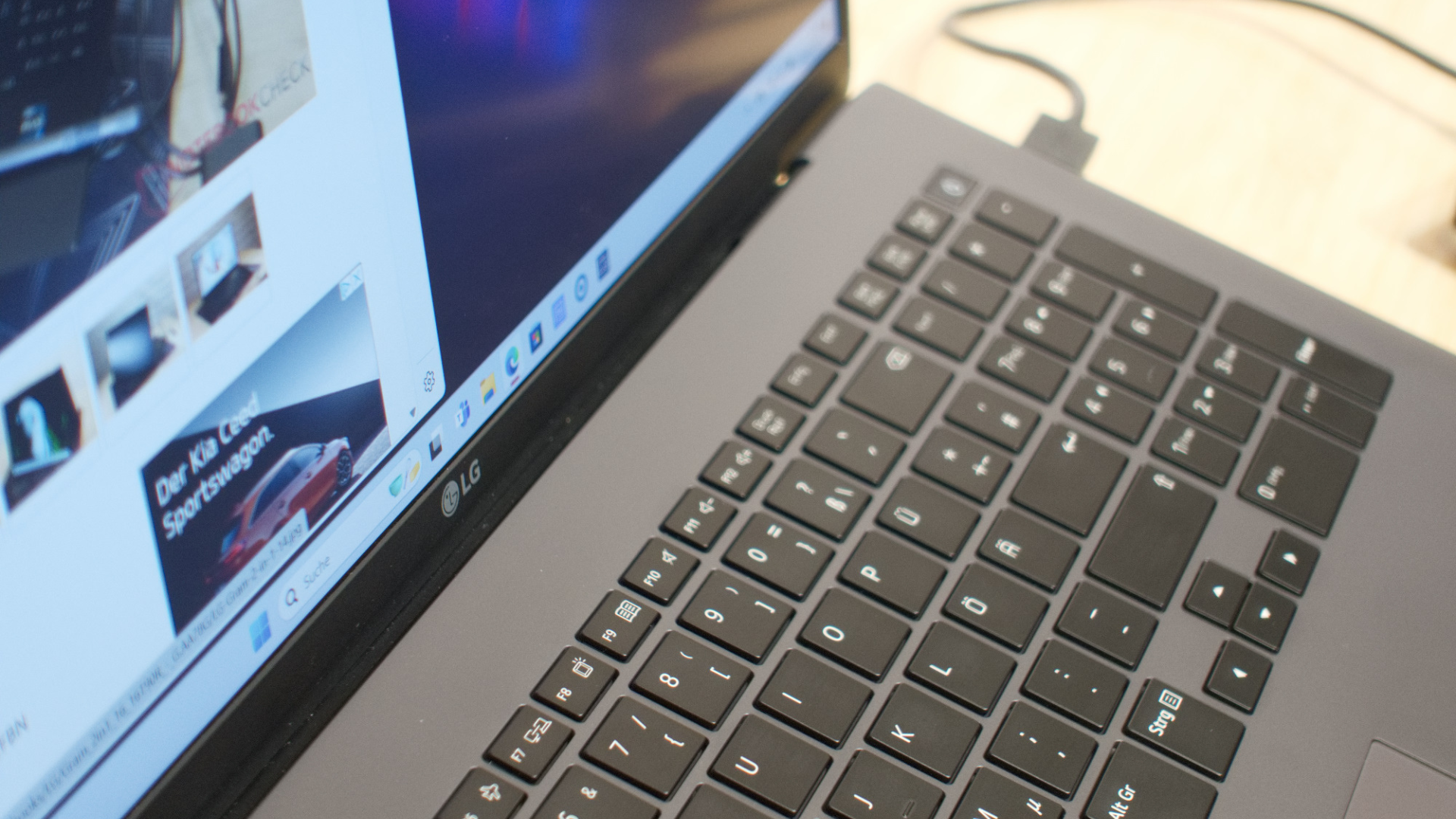 Đánh giá LG Gram 17 (2024): Liệu sự kết hợp giữa kích thước và tính di động thì có hoàn hảo? 21 LG Gram 17 20246