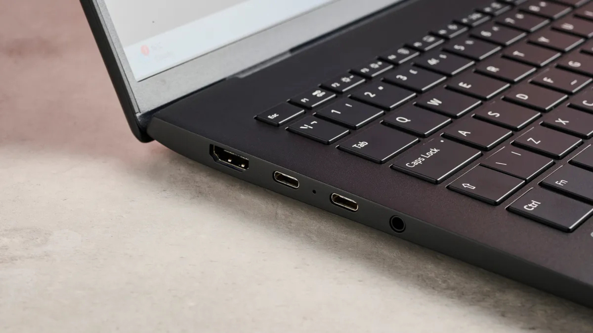 Đánh giá LG Gram 17 (2024): Liệu sự kết hợp giữa kích thước và tính di động thì có hoàn hảo? 24 LG Gram 17 20249