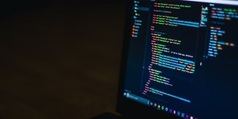 Nên mua Laptop Windows hay MacBook macOS cho sinh viên học lập trình? 16 Lap trinh tren Laptop Windows