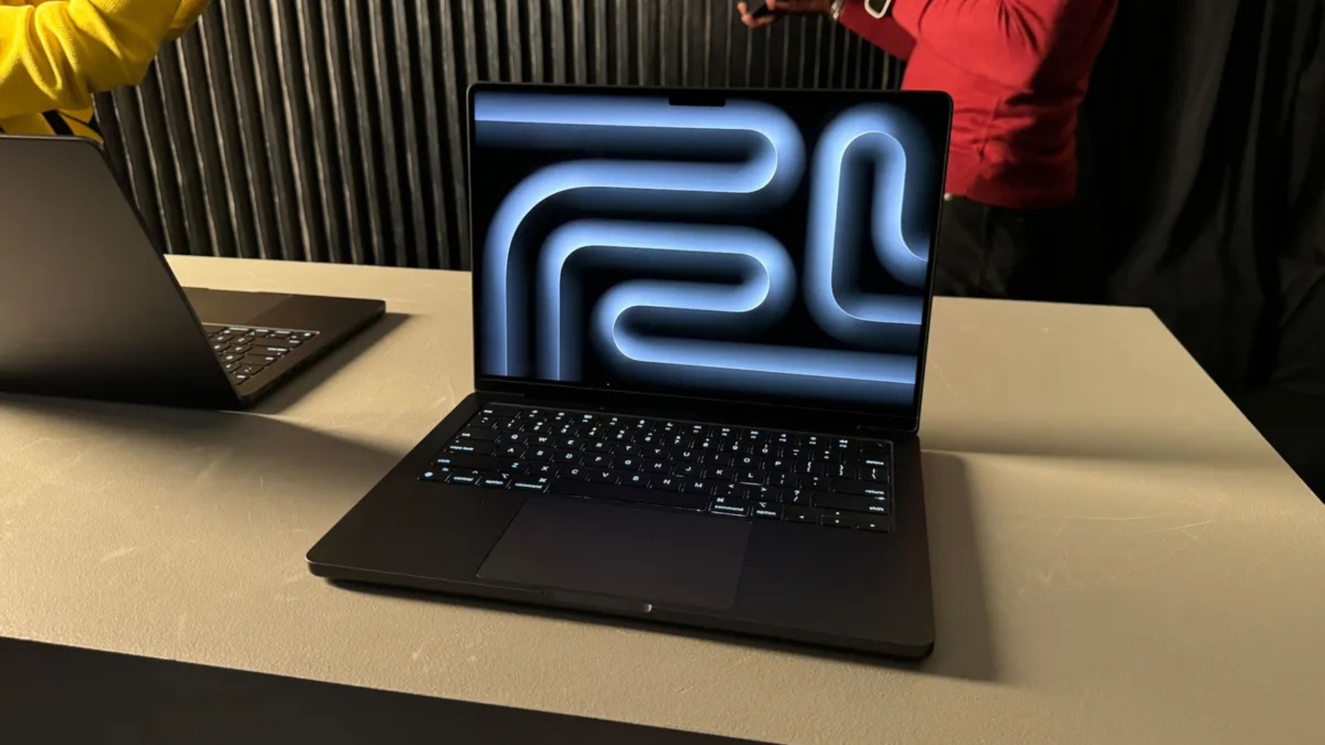 MacBook M4: Tất tần tật những thông tin mới nhất mà chúng ta biết đến nay 11 MacBook M4 Gia du doan va ngay ra mat