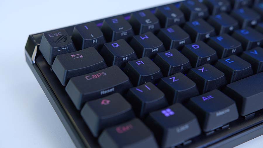 ASUS ROG Falchion Ace HFX 08