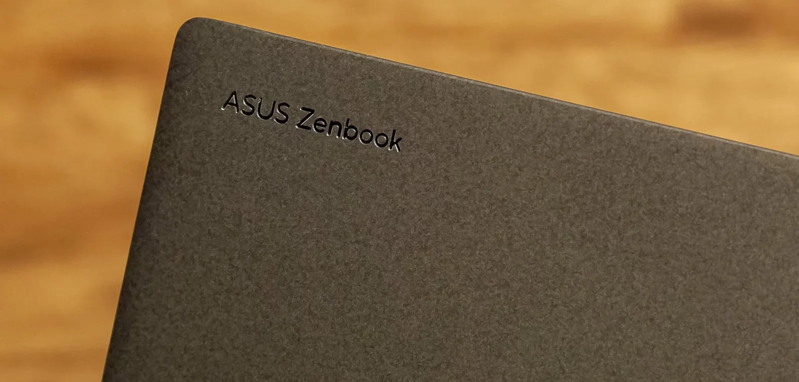 ASUS Zenbook S 14 UX5406SA: Siêu phẩm laptop với sức mạnh từ chip Intel Lunar Lake thế hệ mới 24 ASUS Zenbook S 14 UX5406SA 5 e1732940534891