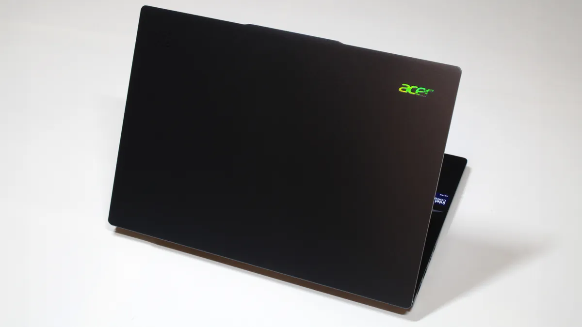 Acer Swift 14 AI 02