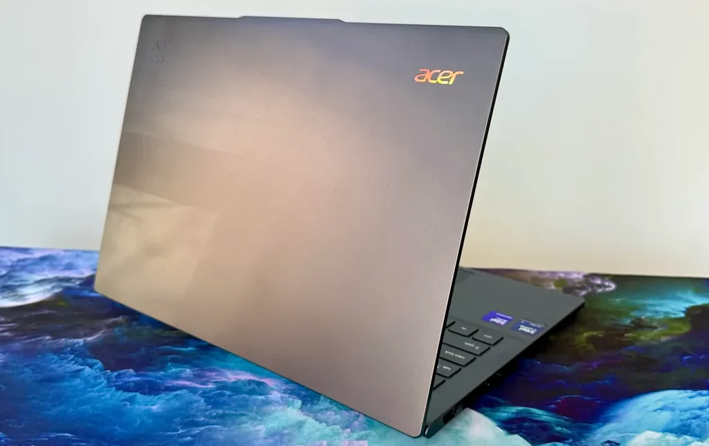 Acer Swift 14 AI: Trợ thủ Copilot Plus mạnh mẽ và bền bỉ cho mọi nhu cầu sử dụng 3 Acer Swift 14 AI e1732779915864