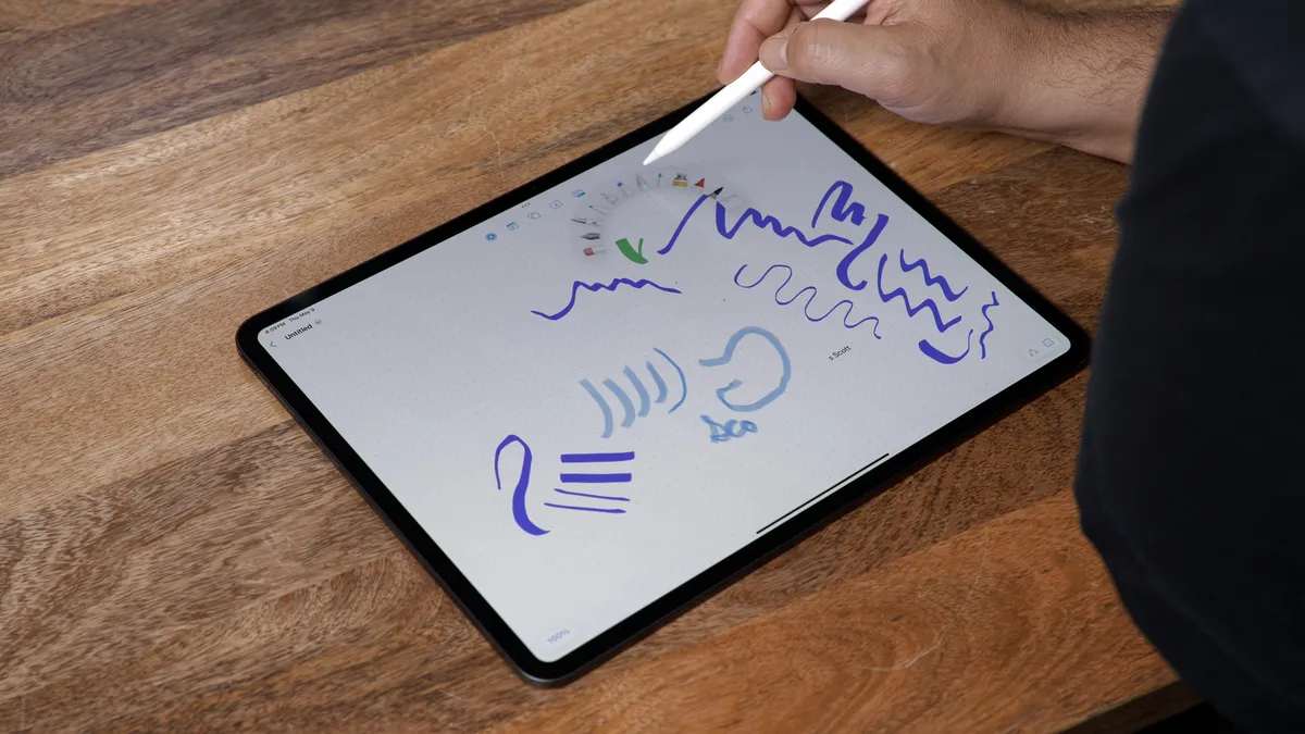 iPad Pro 2024 - Tại sao Apple chưa biến nó thành một chiếc MacBook hoàn hảo? 9 Apple iPad Pro 2024 7