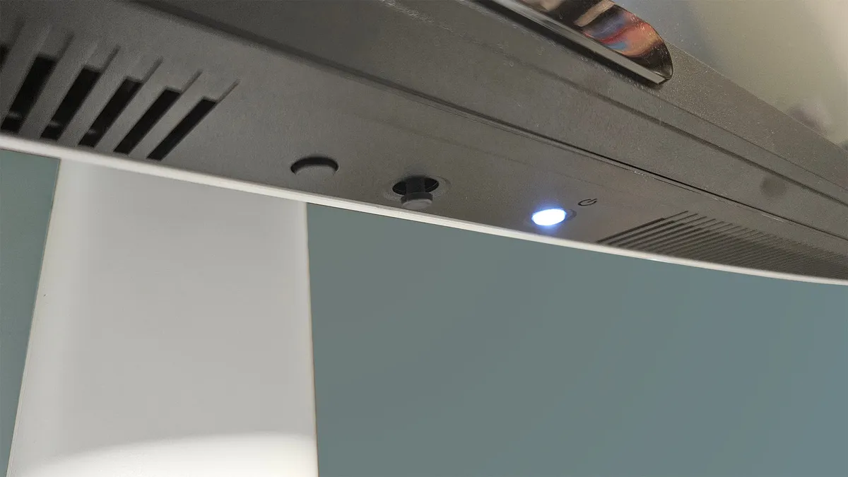 BenQ Mobiuz EX321UX 03