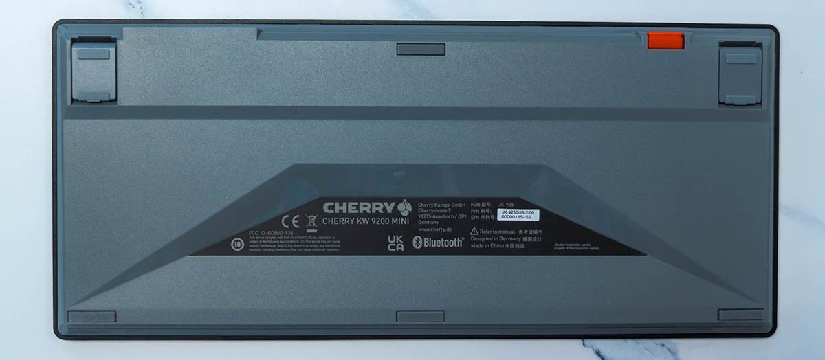 Cherry KW 9200 mini 8