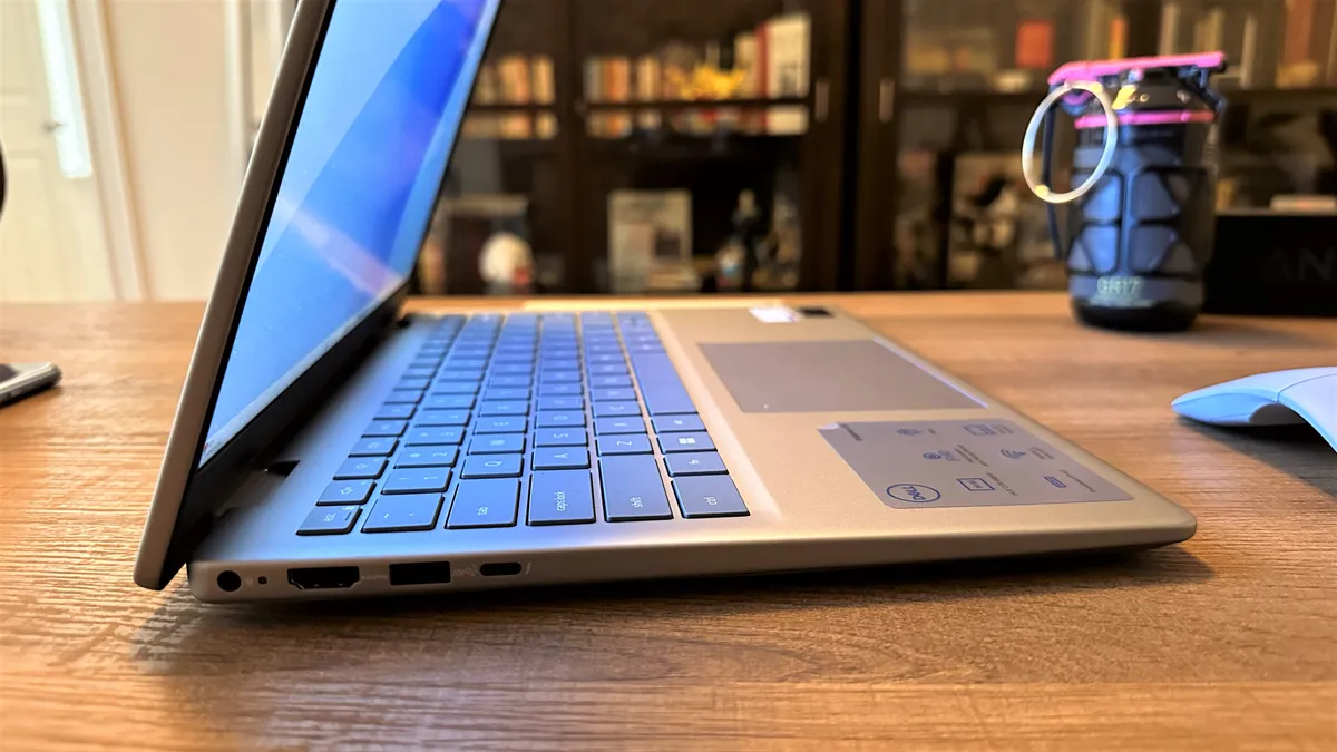 Dell Inspiron 14 Plus 7440 04