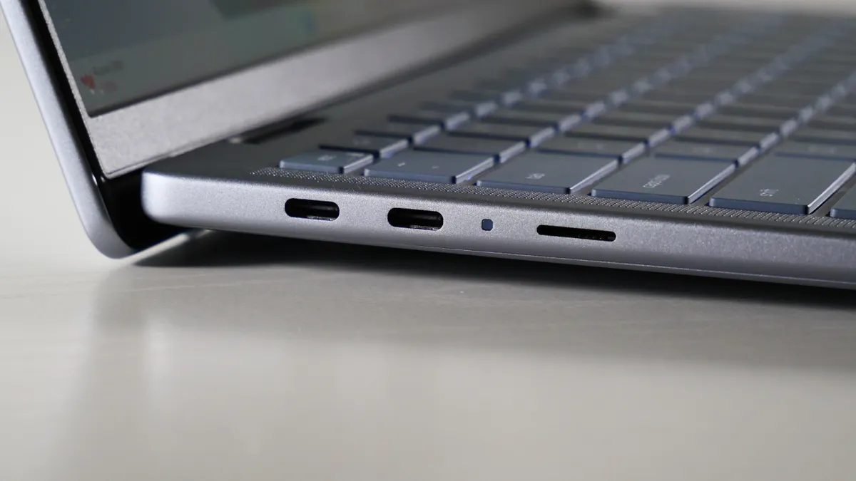 Dell Inspiron 14 Plus 7441 04