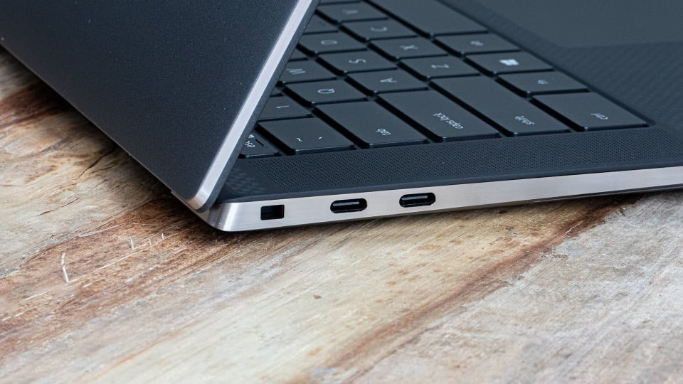 Dell Precision 5560 03