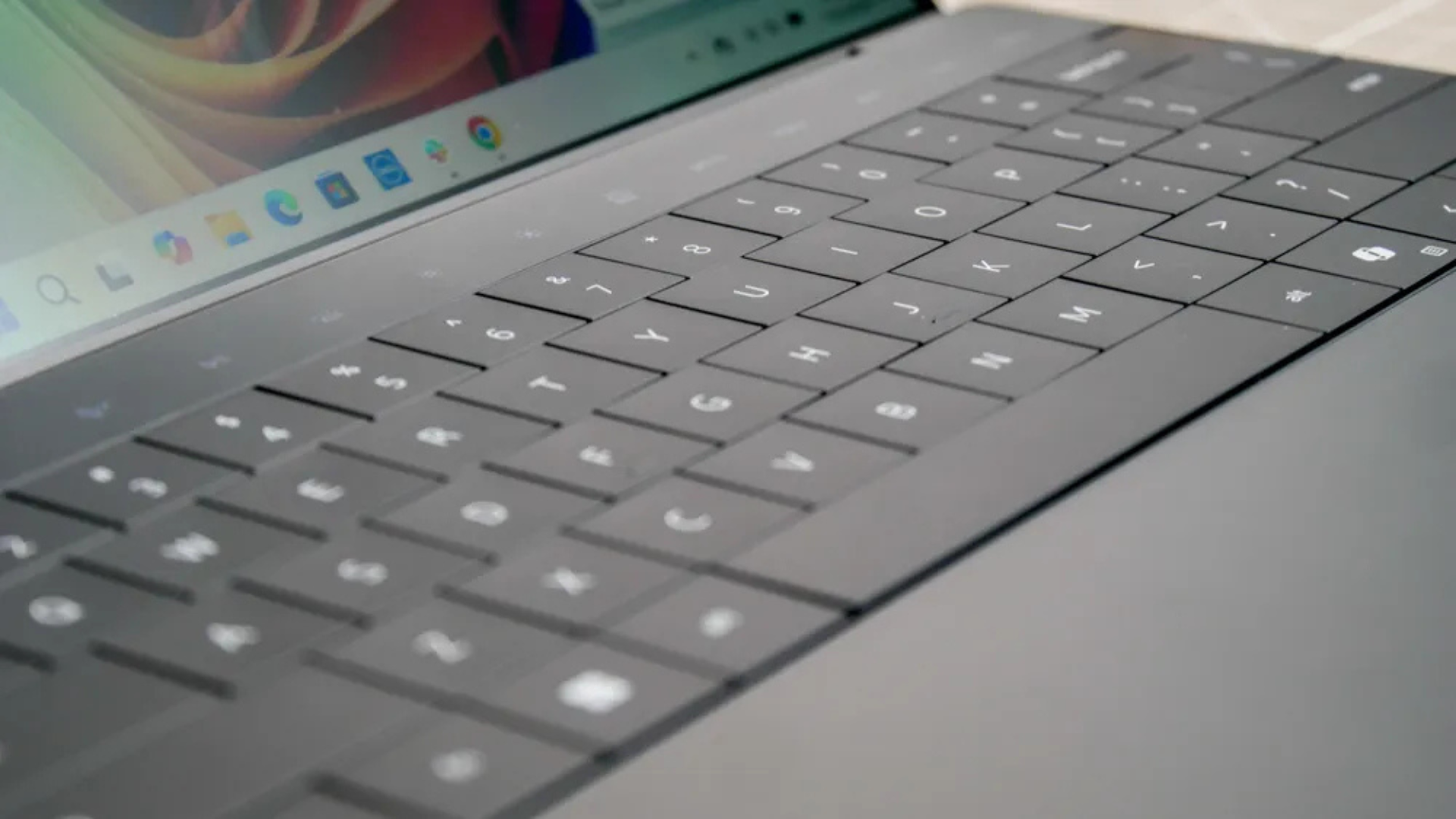Đối đầu Dell XPS 13: Lunar Lake vs Snapdragon X Elite - Lựa chọn nào đáng giá hơn? 7 Dell XPS 13 Lunar Lake vs Snapdragon X Elite 3