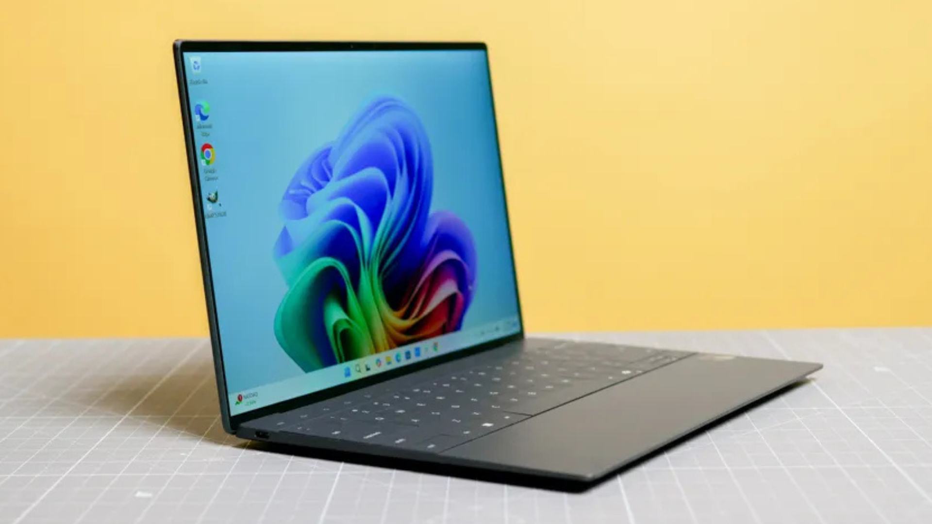 Đối đầu Dell XPS 13: Lunar Lake vs Snapdragon X Elite - Lựa chọn nào đáng giá hơn? 8 Dell XPS 13 Lunar Lake vs Snapdragon X Elite 4