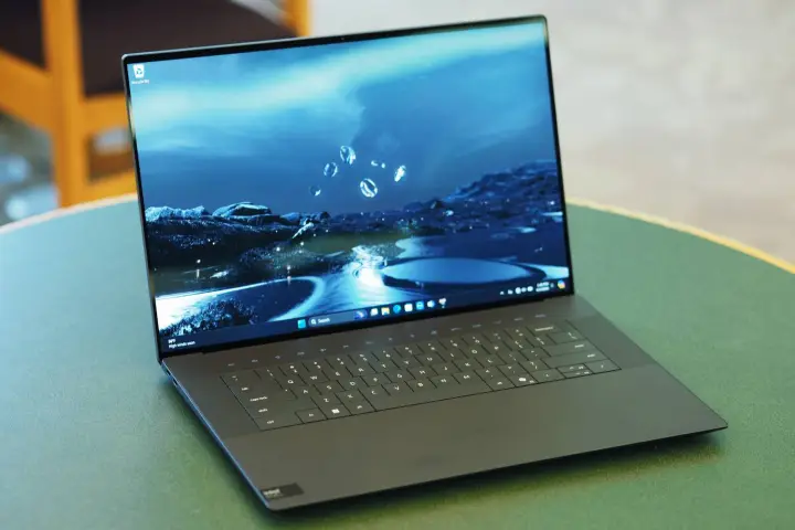 Dell XPS 16 03