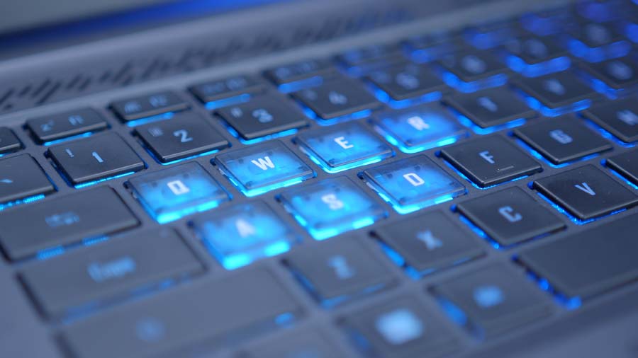 Gigabyte AORUS 16X ASG 07