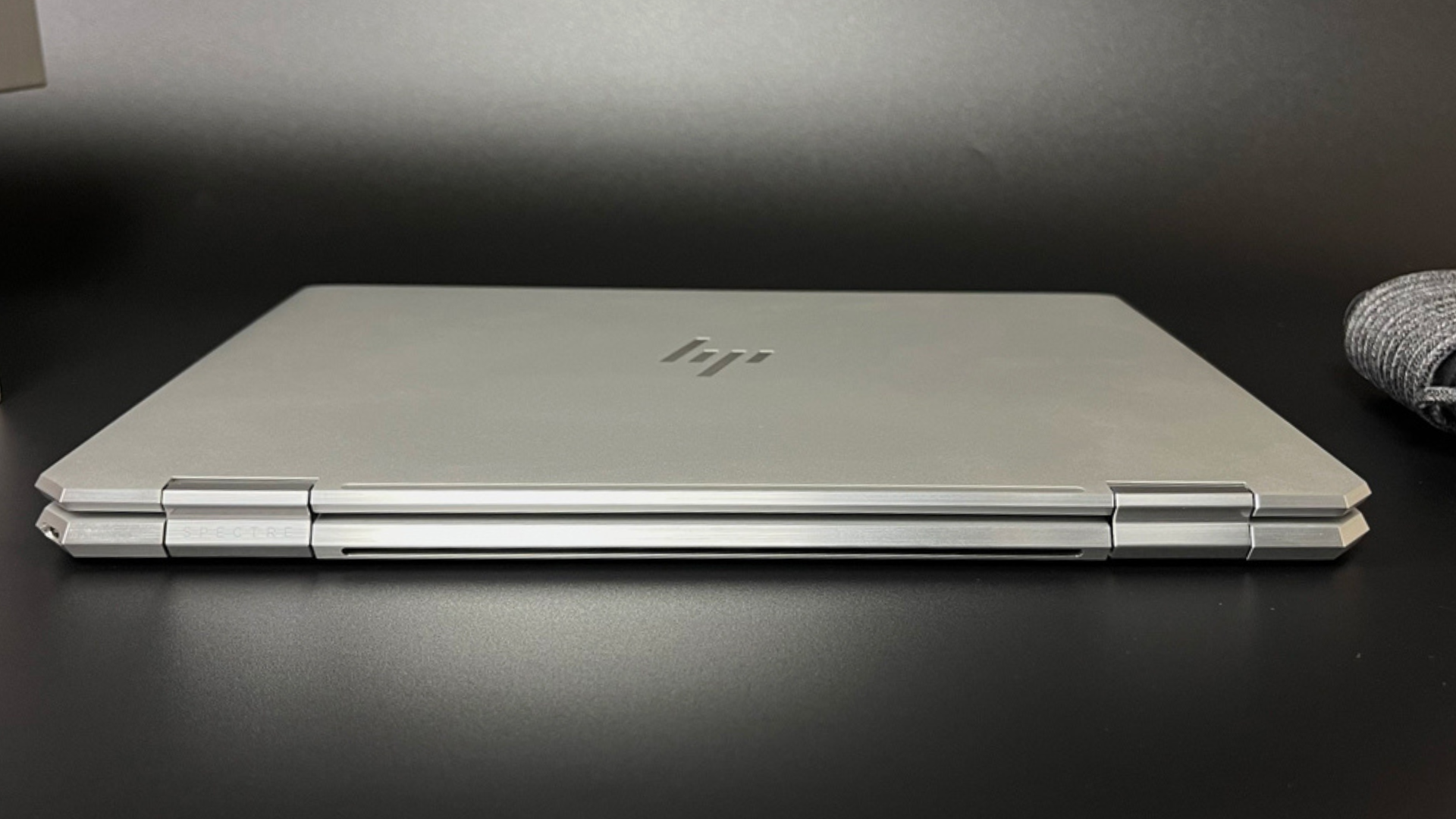 HP Spectre x360 (2021): Sự kết hợp hoàn hảo giữa hiệu năng và phong cách 25 HP Spectre x360 2021 8