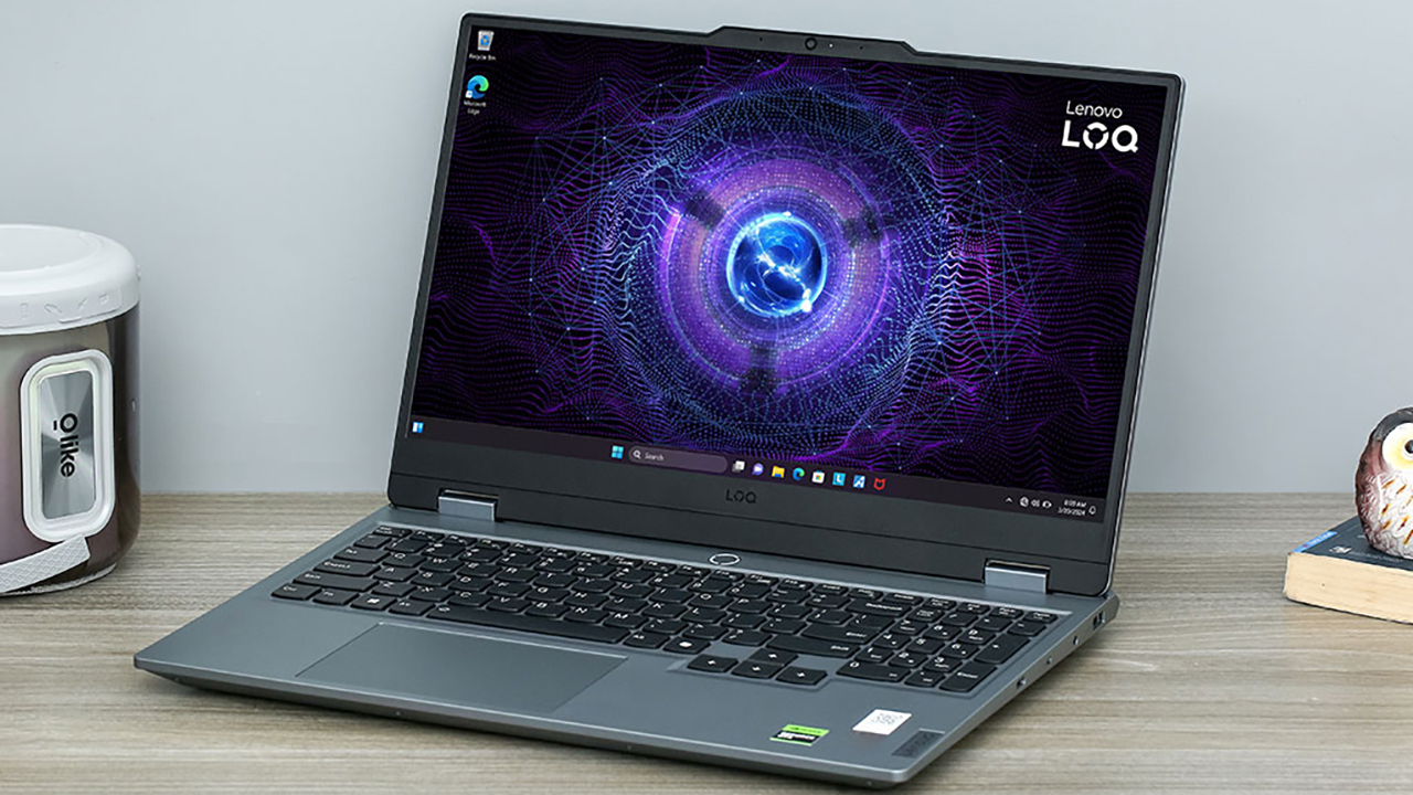 Đánh giá Laptop Lenovo LOQ 15ARP9: Lựa chọn gaming tốt, nhưng liệu có đáp ứng đủ nhu cầu công việc? 35 Lenovo LOQ 15ARP9 15