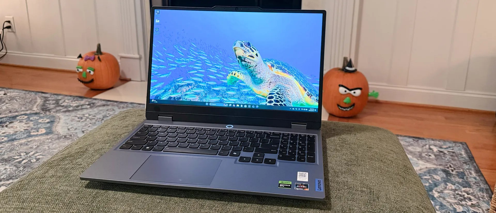 Đánh giá Laptop Lenovo LOQ 15ARP9: Lựa chọn gaming tốt, nhưng liệu có đáp ứng đủ nhu cầu công việc? 19 Lenovo LOQ 15ARP9