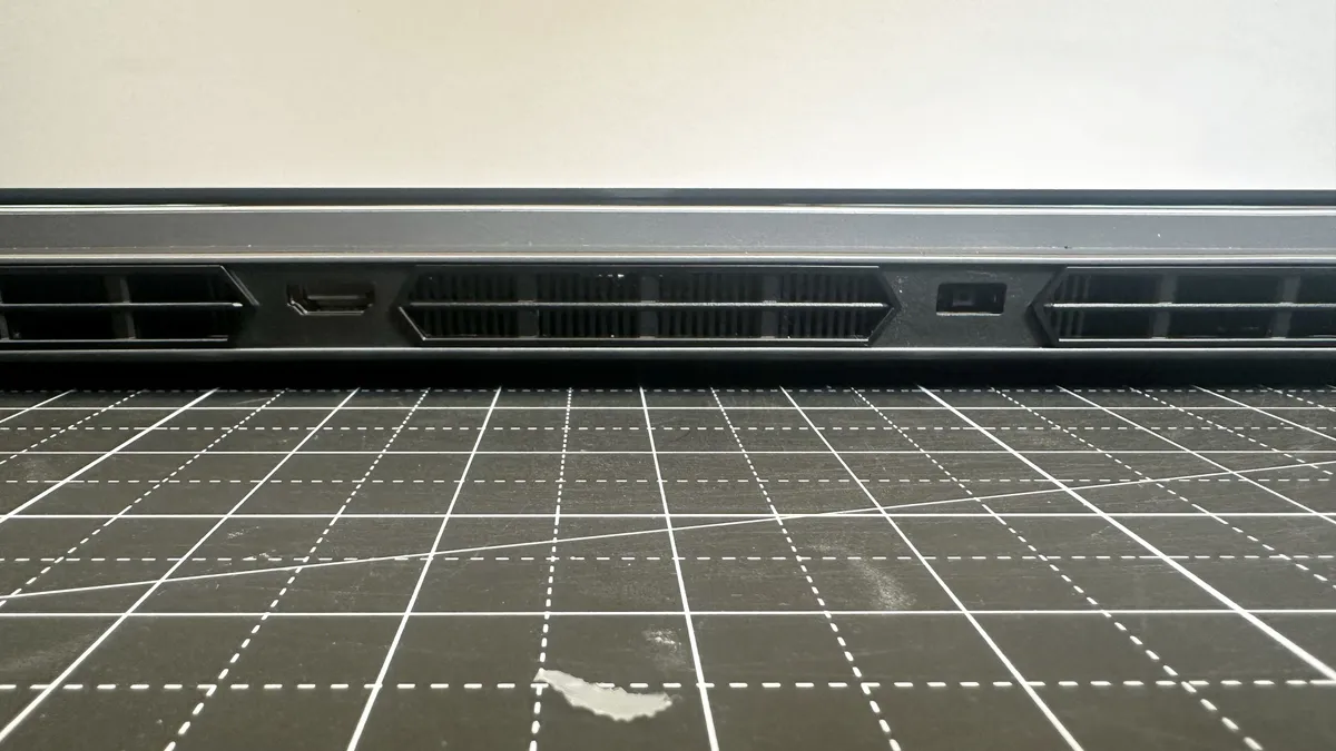 Lenovo Legion 5i 16 Gen 9 04