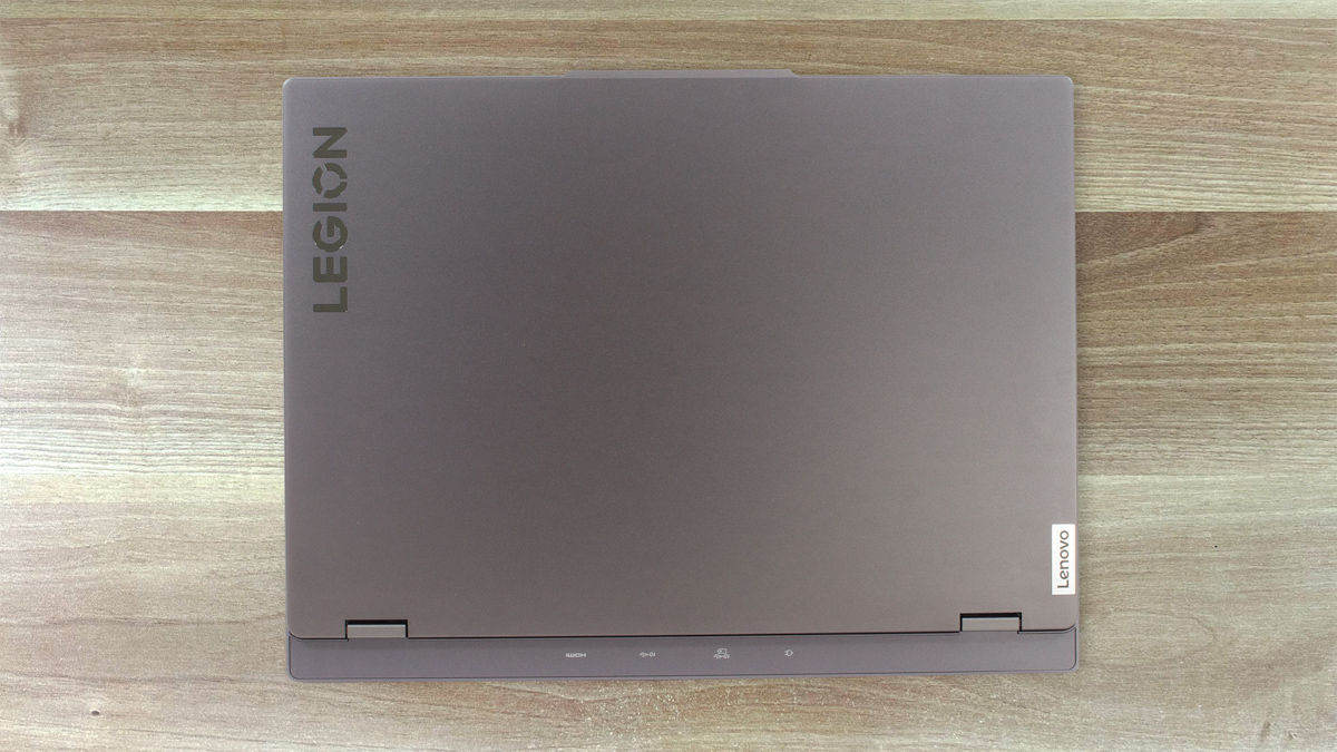 Legion Slim 5 Gen 8 AMD 14 - Sức mạnh ẩn sau thiết kế tinh gọn 25 Lenovo Legion Slim 5 Gen 8 2
