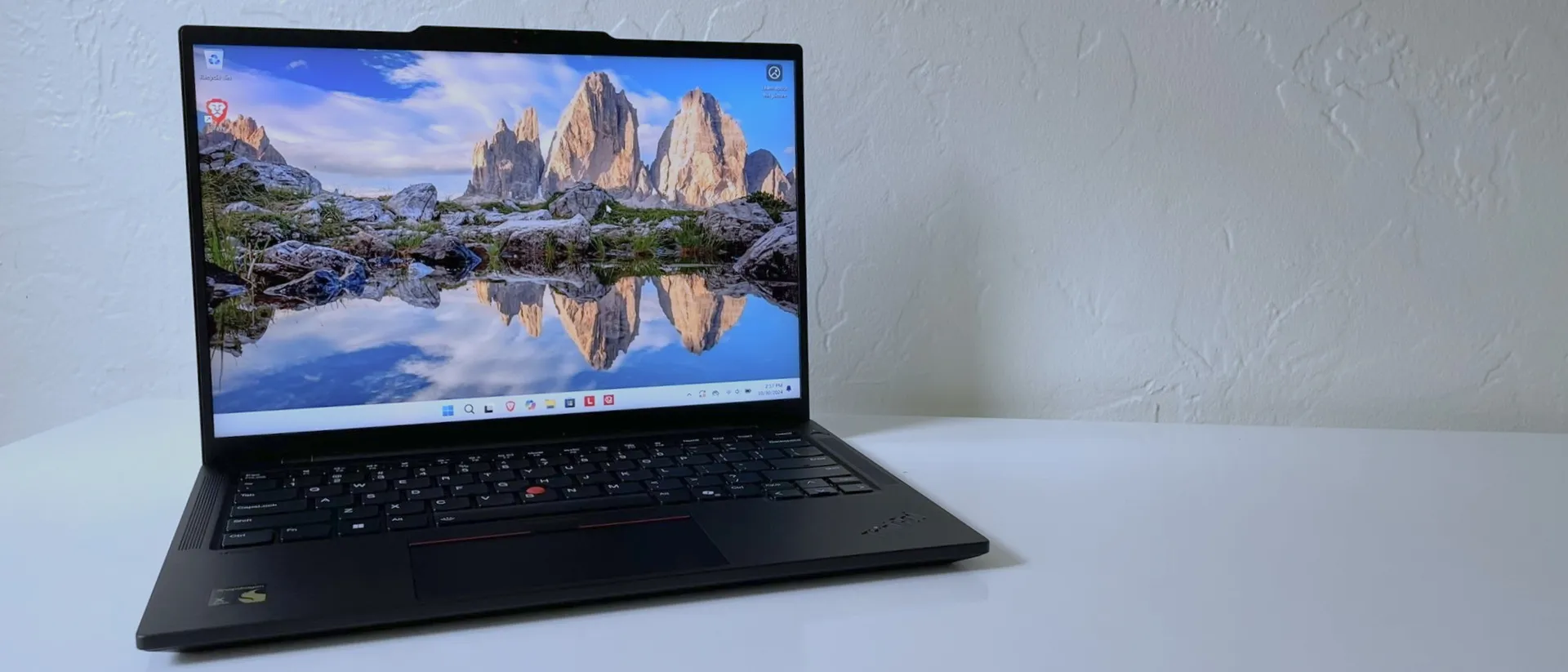 Lenovo ThinkPad T14s Gen 6 01