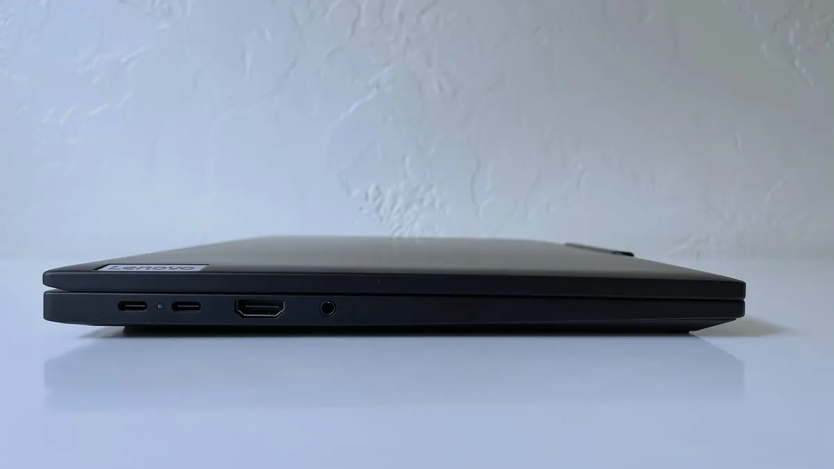 Lenovo ThinkPad T14s Gen 6 03