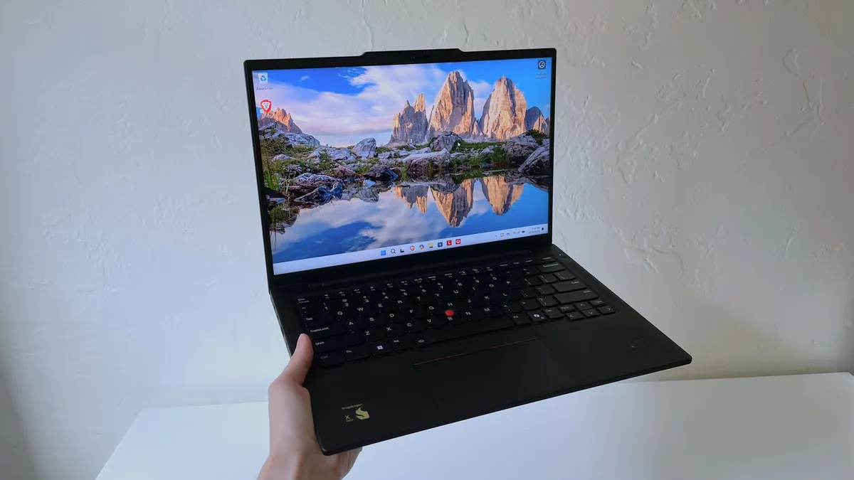 Lenovo ThinkPad T14s Gen 6 07