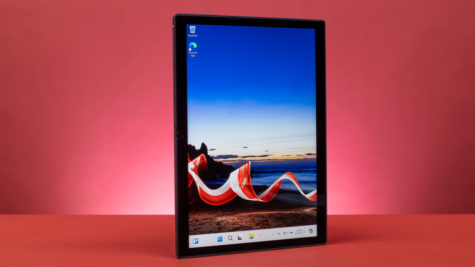 Đánh giá Laptop Lenovo ThinkPad X12 Gen 2 có thể tháo rời 11 Lenovo ThinkPad X12 Gen 2 06