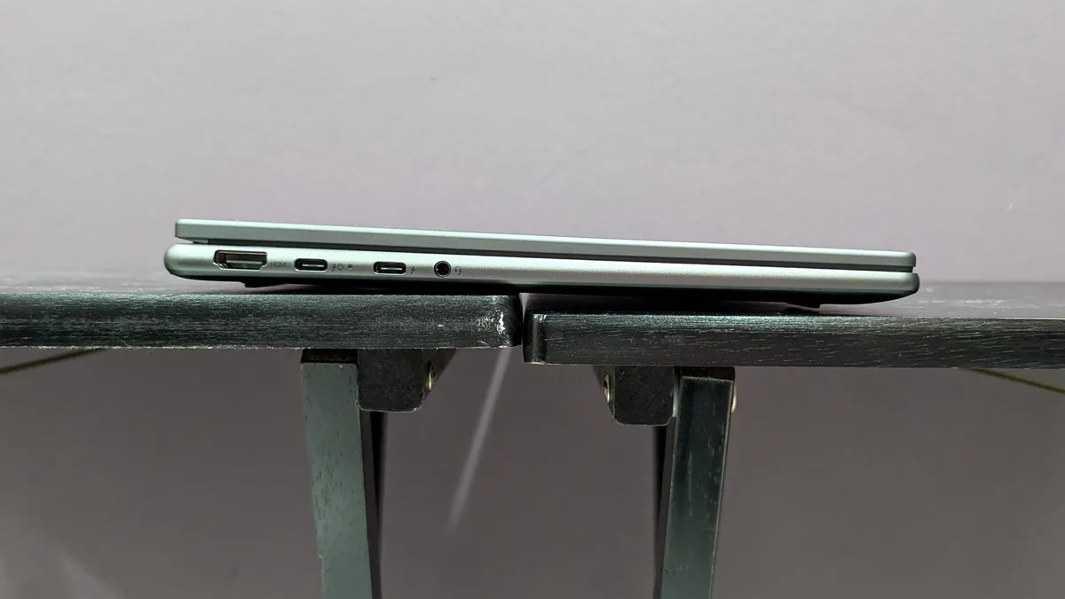 Lenovo Yoga 7i 2in1 03