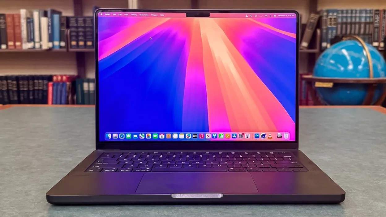MacBook Pro 14 inch M4 (2024) - Chiếc Laptop chuyên nghiệp hoàn hảo hơn bao giờ hết 32 MacBook Pro 14 inch M4 2024 3 1