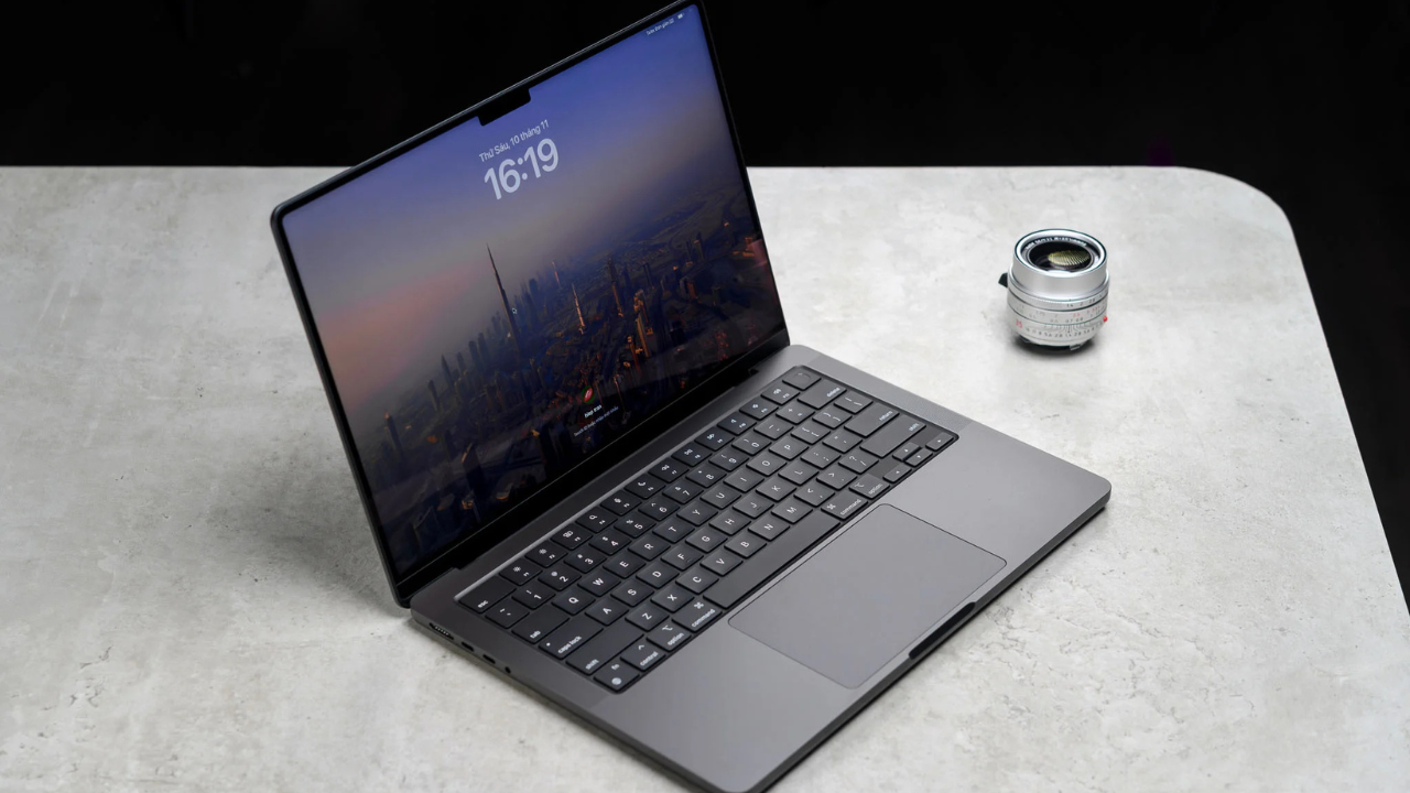 MacBook Pro 14 inch M4 (2024) - Chiếc Laptop chuyên nghiệp hoàn hảo hơn bao giờ hết 34 MacBook Pro 14 inch M4 2024 3