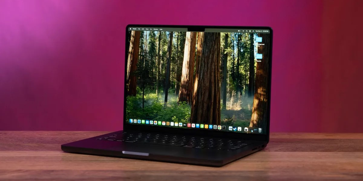 MacBook Pro 16 inch M4 Pro 12