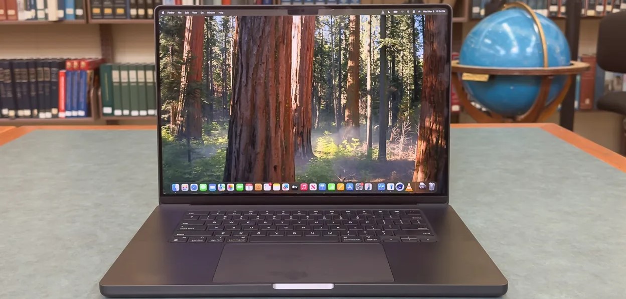 MacBook Pro 16 inch M4 Pro 9