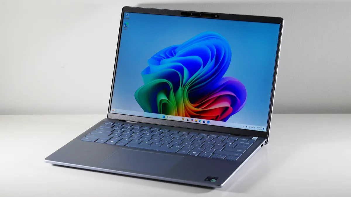 Laptop xách tay có màn hình cảm ứng tốt nhất năm 2024 16 May tinh xach tay man hinh cam ung tot nhat nam 2024 02