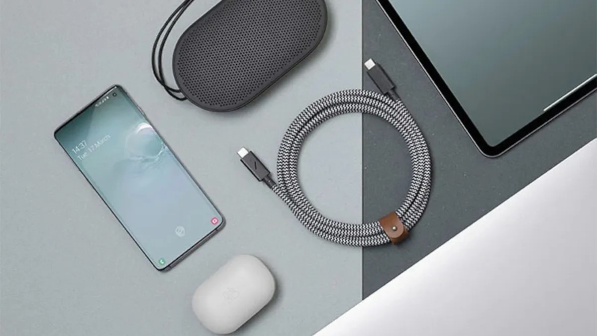 Top phụ kiện MacBook đáng mua nhất năm 2024 - Nâng tầm trải nghiệm cùng MacBook 21 Native Union Type C Belt Cable Pro